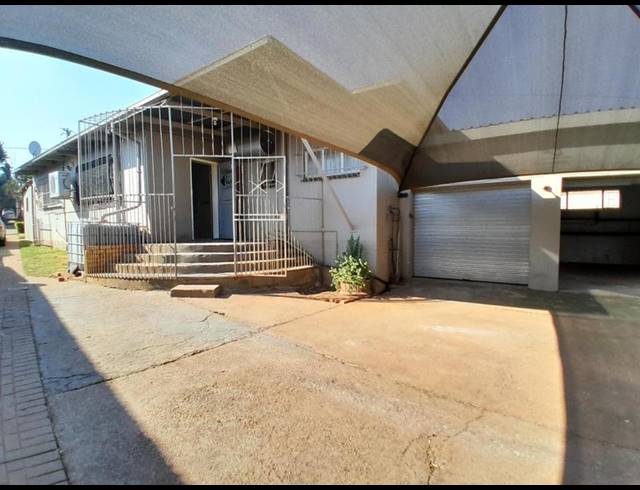 3 BEDROOM HOUSE FOR SALE IN VALHALLA